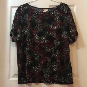 JM WOMAN COLLECTION  BLOUSE SIZE 2X SHORT SLEEVE  CREW NECK